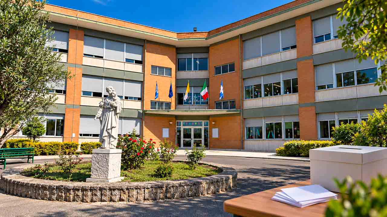 Esterno dell’Istituto San Giuseppe per le elezioni suppletive del Consiglio di Istituto 2026